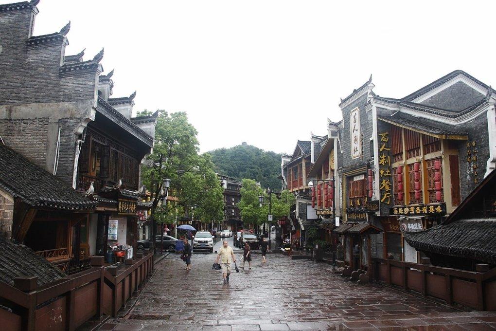 越过篱笆